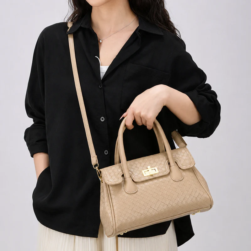 Timeless Weave Elegance Handbag - Image 4