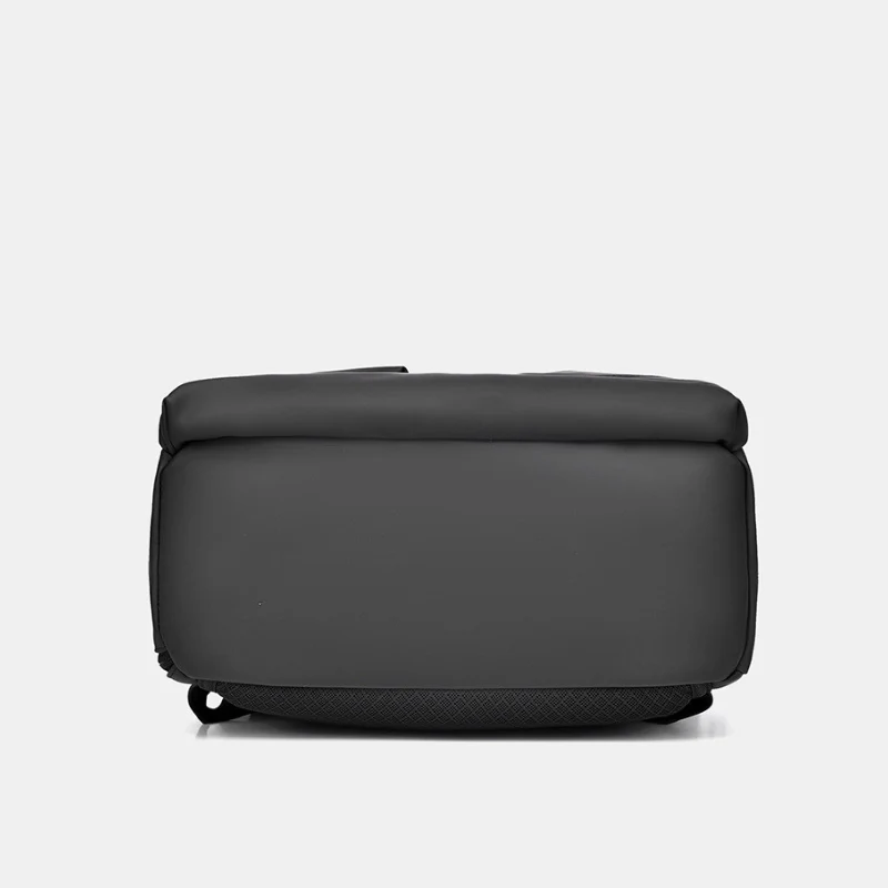 Urban Edge Men Backpack - Image 3