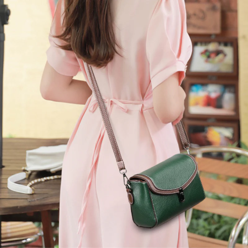 Verona Emerald Leather Crossbody Bag - Image 4