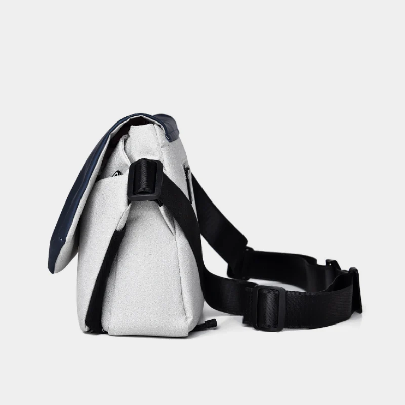 Verto Urban Waterproof Men’s Crossbody Bag - Image 2