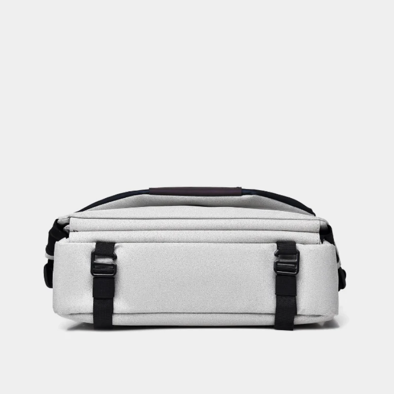 Verto Urban Waterproof Men’s Crossbody Bag - Image 3