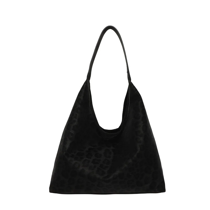 Wild Chic Shoulder Bag - Image 7