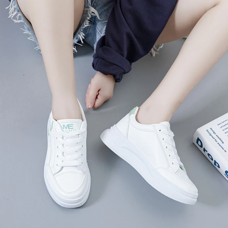 Women's Casual Lightweight Platform Sneakers - Image 4