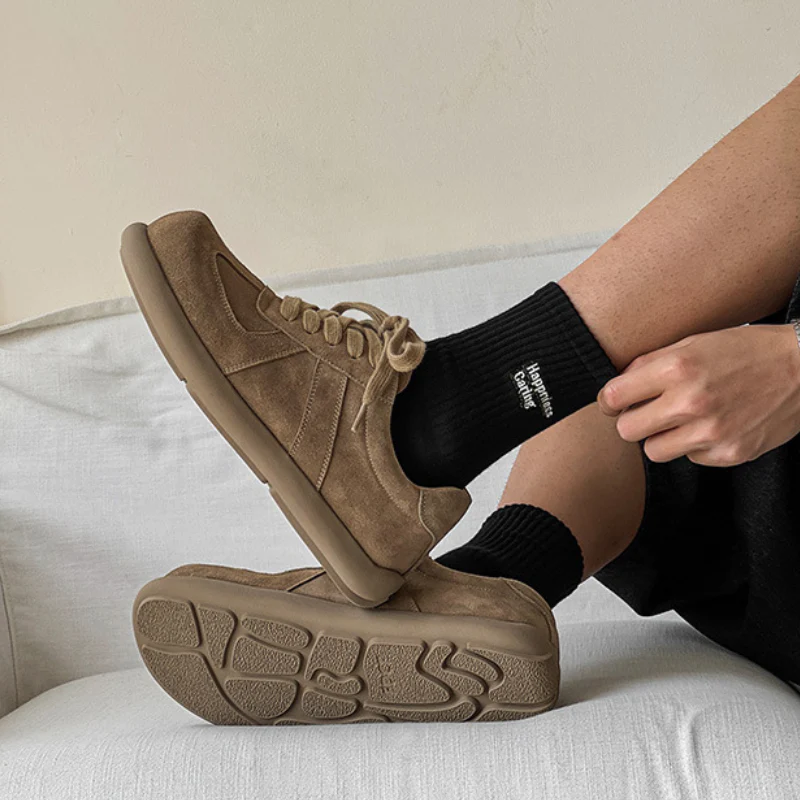 Women's Casual Low-Top Sneakers - Image 4
