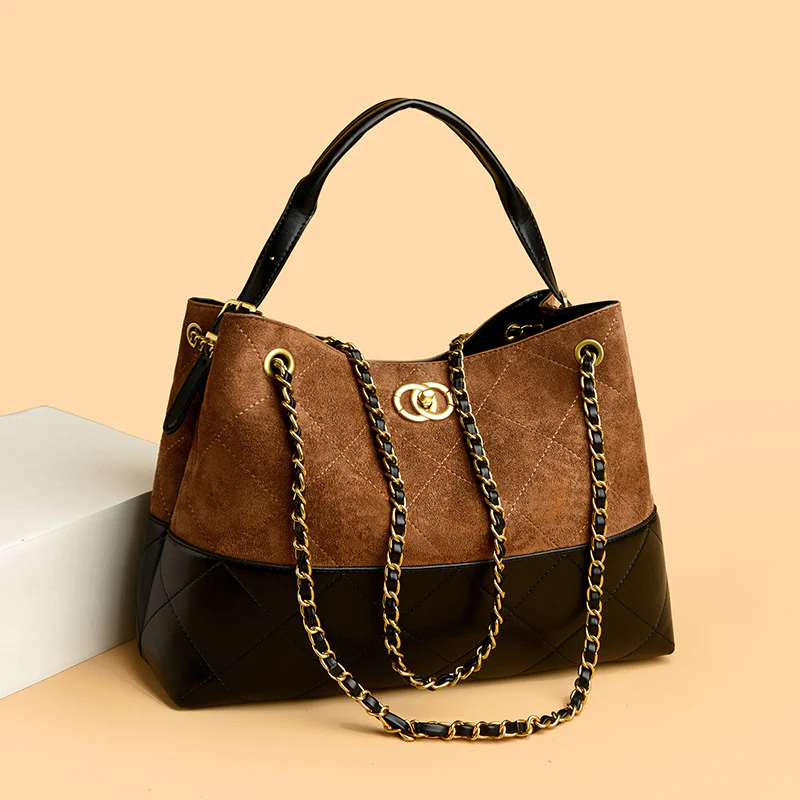 Women's Diamond Quilted Shoulder Bag - Image 7