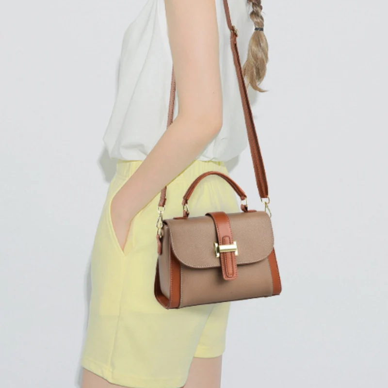 Women's Elegant Contrast-Stitched Handbag - Image 4
