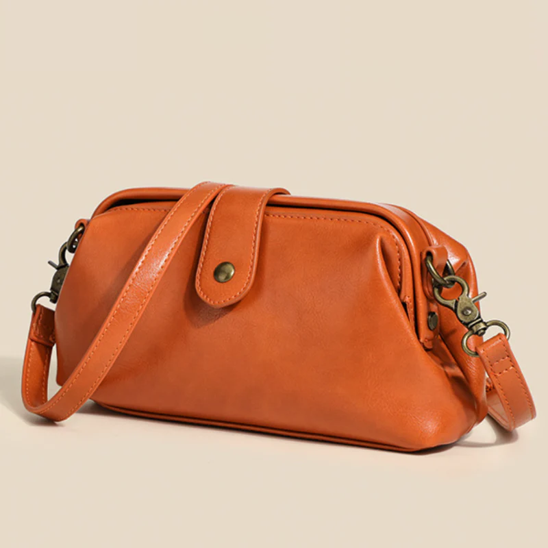 Women's Elegant Quilted Shoulder Bag - Image 2