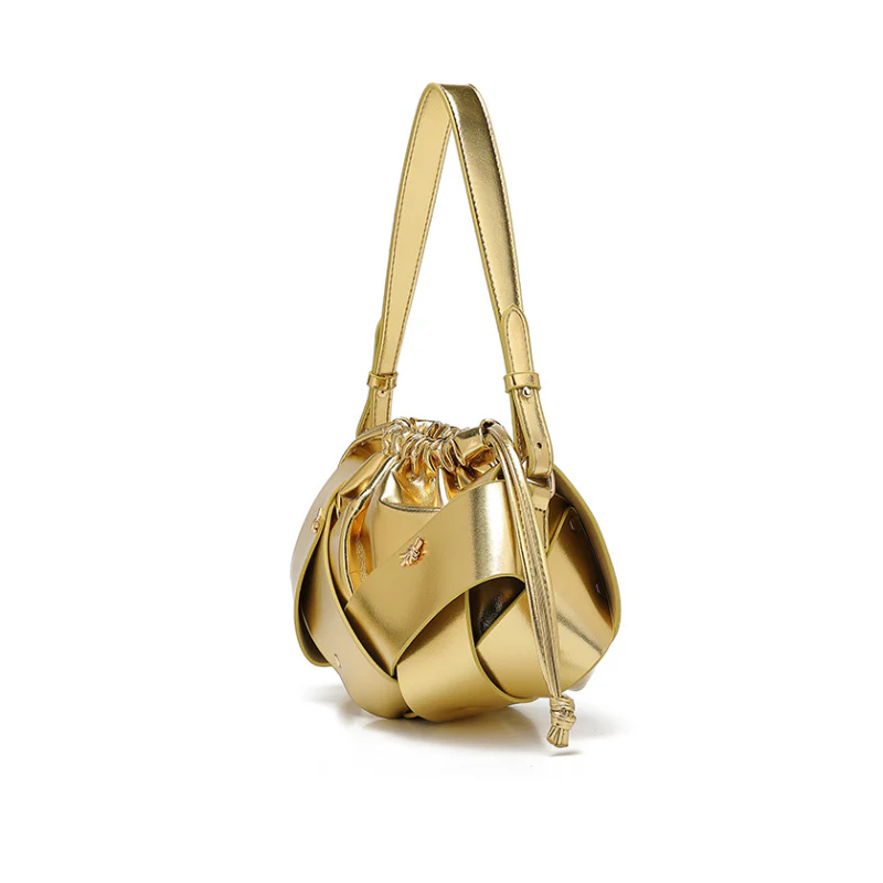 Women's Sculptural Woven Shoulder Bag - Image 3