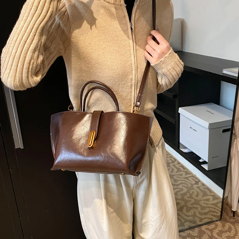 Women's Sleek Glossy Vegan Leather Handbag - Image 4