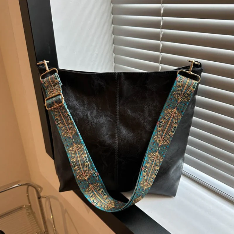 Women's Textured Leather Shoulder Bag with Patterned Strap - Image 5