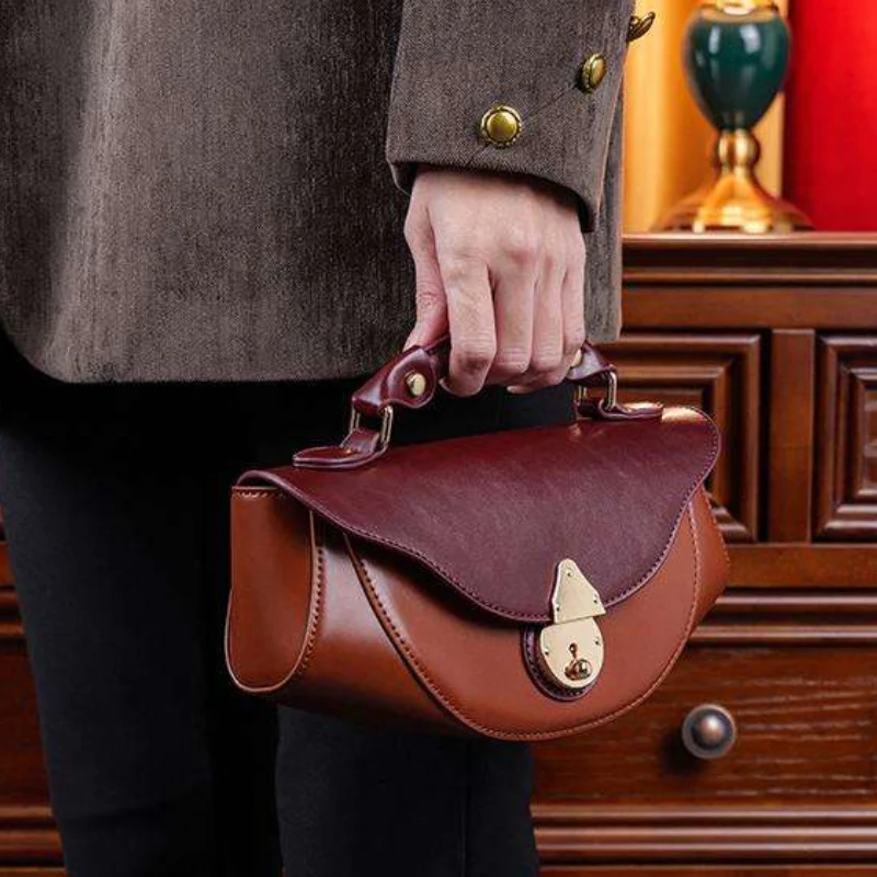 Women's Unique Artistic Curved Leather Handbag - Image 4