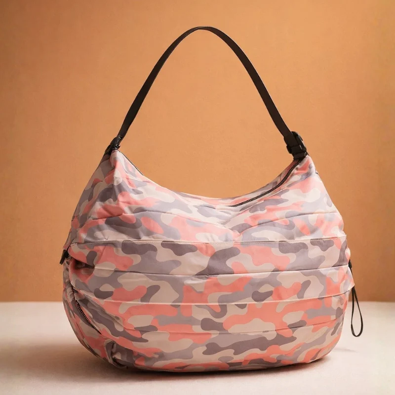 Women's Versatile Camo Print Pleated Foldable Shoulder Bag - Image 2